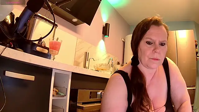 Endrocleia online show from 10/03/25, 10:11