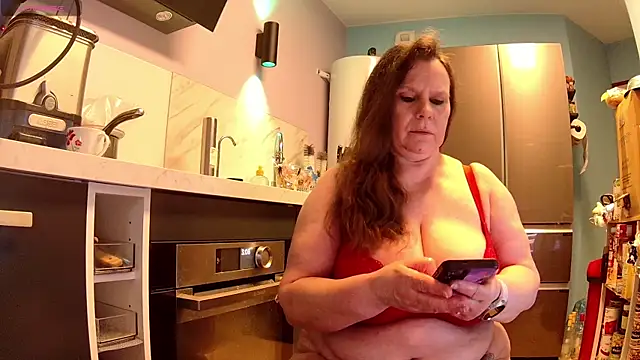 Endrocleia online show from 10/30/25, 02:10