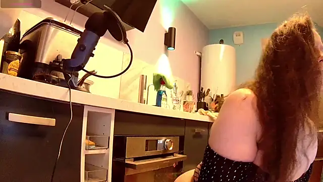 Snapshot of Endrocleia chatting on 02/27/26, 02:01 Endrocleia online show from 02/27/26, 02:01