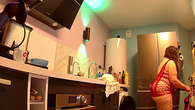 Endrocleia online show from 09/22/25, 09:21