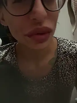 myloveforyouu online show from 02/03/26, 05:38