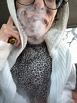 Snapshot of myloveforyouu chatting on 03/19/26, 01:00 myloveforyouu online show from 03/19/26, 01:00