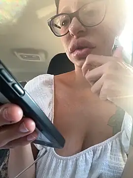 myloveforyouu online show from 10/12/25, 01:12