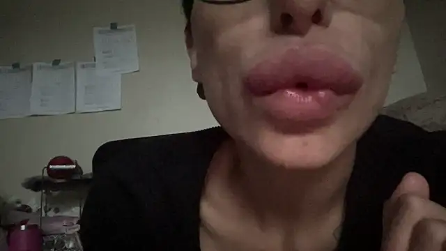 myloveforyouu online show from 04/21/26, 12:56