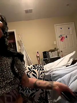 myloveforyouu online show from 11/19/25, 01:22