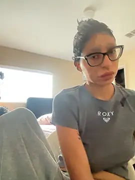 myloveforyouu online show from 10/06/25, 04:30