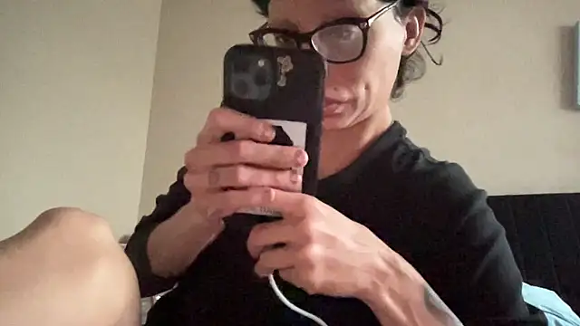 myloveforyouu online show from 05/18/26, 01:16