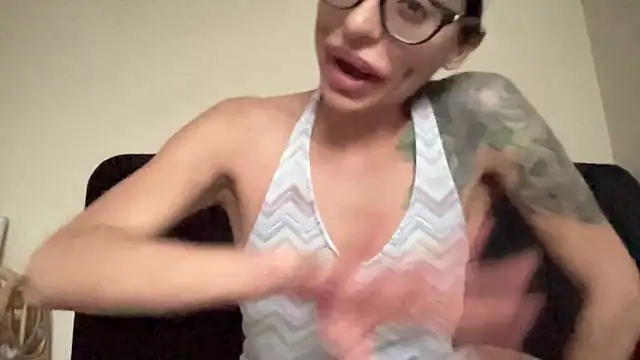 Snapshot of myloveforyouu chatting on 03/31/26, 01:46 myloveforyouu online show from 03/31/26, 01:46