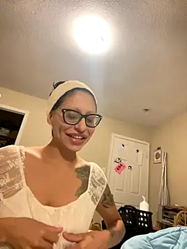 myloveforyouu online show from 11/26/25, 12:32