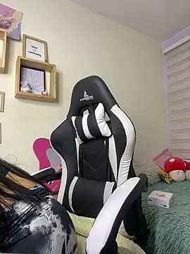 Ivann4 online show from 03/07/25, 07:05