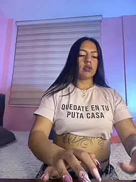 Ivann4 online show from 12/05/25, 09:01