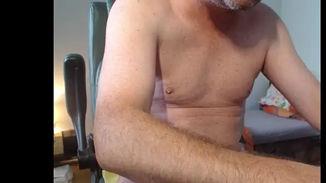 tuttiluss44 online show from 05/16/26, 06:34