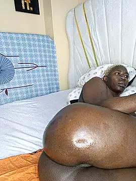 SquirtQueen16 online show from 04/16/26, 10:27