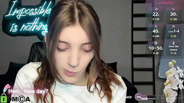 Snapshot of CherryBloom777 chatting on 10/18/25, 06:37 CherryBloom777 online show from 10/18/25, 06:37