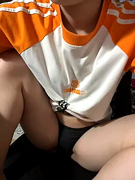 Girllikesexx2 online show from 12/17/25, 02:38