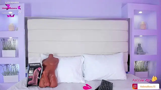 Snapshot of HelenaRoos chatting on 11/06/25, 07:18 HelenaRoos online show from 11/06/25, 07:18