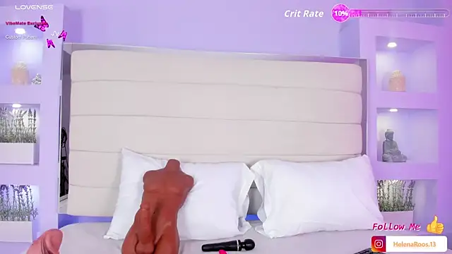 Snapshot of HelenaRoos chatting on 10/22/25, 07:02 HelenaRoos online show from 10/22/25, 07:02