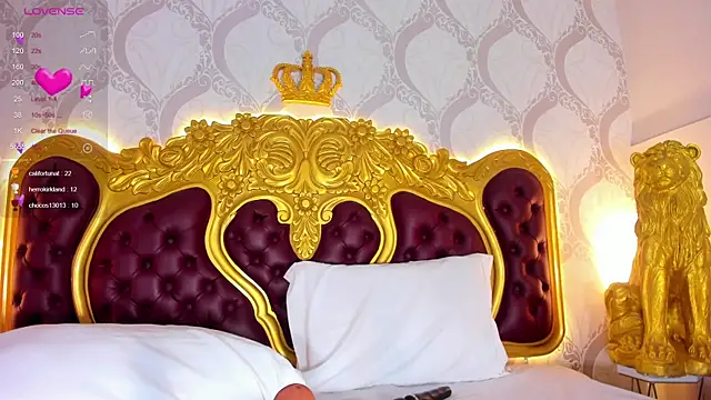 Snapshot of HelenaRoos chatting on 03/19/25, 06:57 HelenaRoos online show from 03/19/25, 06:57