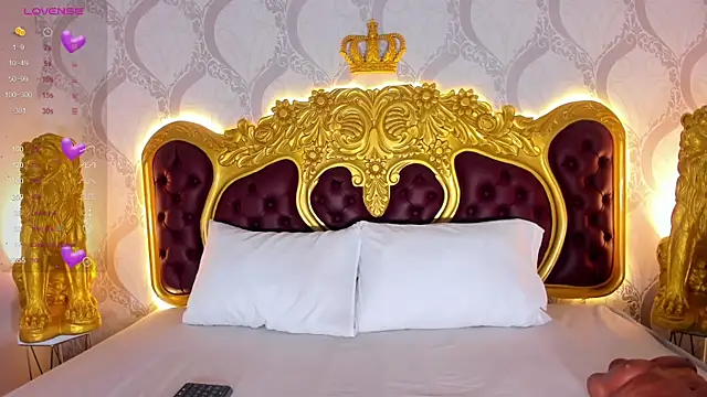 Snapshot of HelenaRoos chatting on 03/07/25, 02:15 HelenaRoos online show from 03/07/25, 02:15