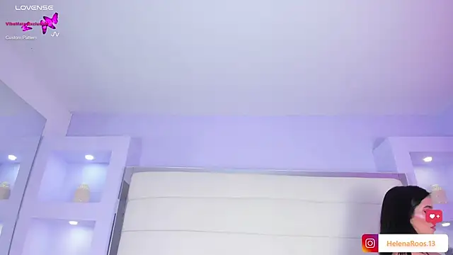 Snapshot of HelenaRoos chatting on 09/22/25, 07:20 HelenaRoos online show from 09/22/25, 07:20