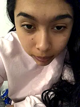 SweetLatiin  online show from 11/08/25, 08:56