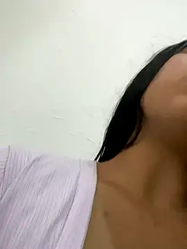 SweetLatiin  online show from 11/25/25, 07:58