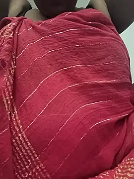 Snapshot of bigboobyrush chatting on 09/25/25, 05:35 bigboobyrush online show from 09/25/25, 05:35