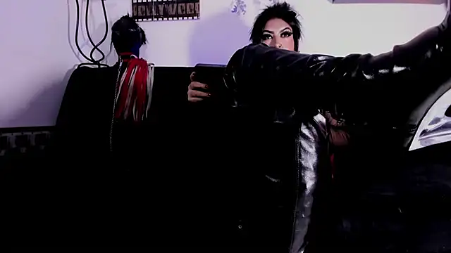 luna lank7 online show from 04/28/26, 02:27