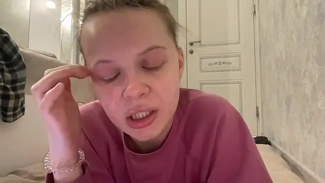 wrenlie online show from 04/13/26, 09:08