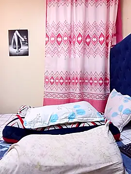 Snapshot of Sexyxcurves chatting on 10/26/25, 09:42 Sexyxcurves online show from 10/26/25, 09:42