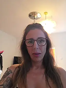 Klamsine online show from 06/16/26, 05:18