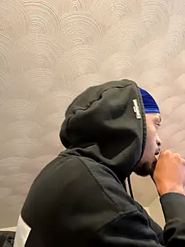 rayyymack online show from 11/30/25, 07:36