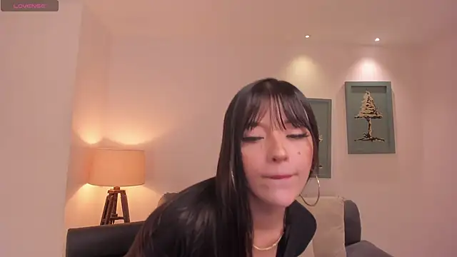 Snapshot of ValeriaRiveraX chatting on 10/06/25, 12:34 ValeriaRiveraX online show from 10/06/25, 12:34