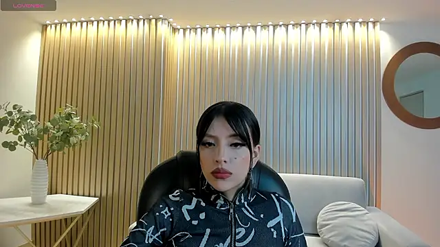 ValeriaRiveraX online show from 02/23/26, 06:03