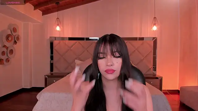 ValeriaRiveraX online show from 11/05/25, 03:53