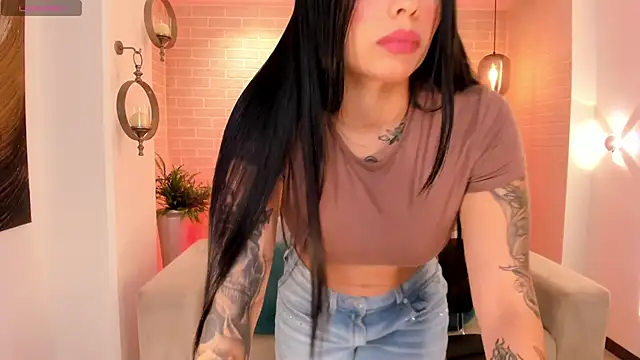 Snapshot of MariaHerrera_ chatting on 04/26/26, 11:46 MariaHerrera online show from 04/26/26, 11:46
