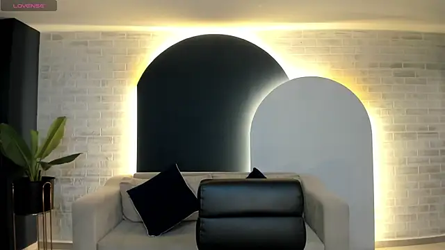 MariaHerrera  online show from 11/26/25, 09:15