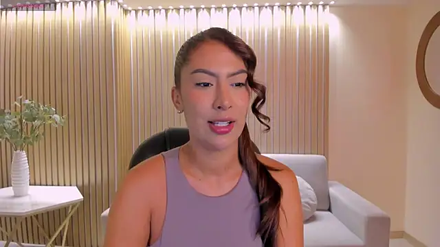 ArianaDumont online show from 06/01/26, 11:10