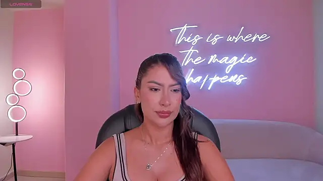 Snapshot of ArianaDumont chatting on 07/03/26, 11:06 ArianaDumont online show from 07/03/26, 11:06