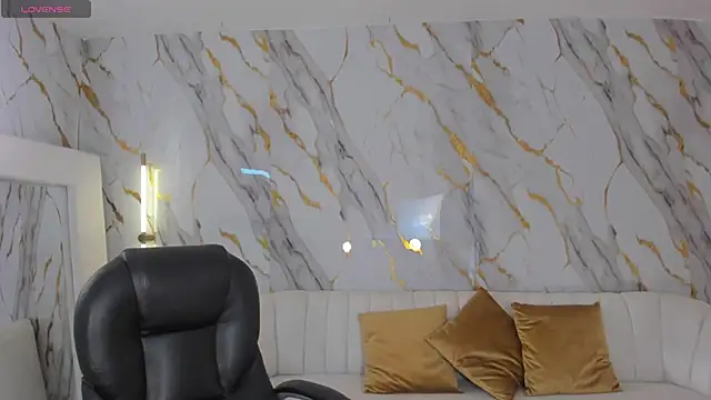 Snapshot of ArianaDumont chatting on 09/26/25, 11:17 ArianaDumont online show from 09/26/25, 11:17