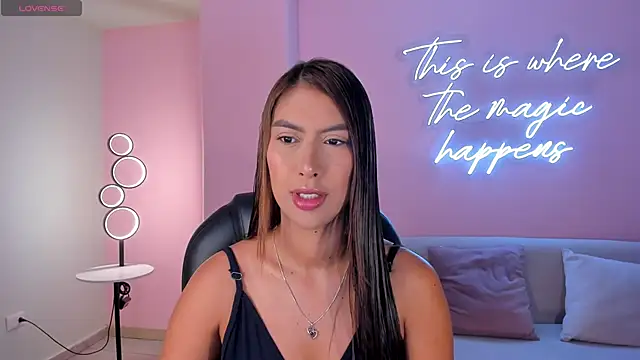 Snapshot of ArianaDumont chatting on 02/01/26, 10:57 ArianaDumont online show from 02/01/26, 10:57