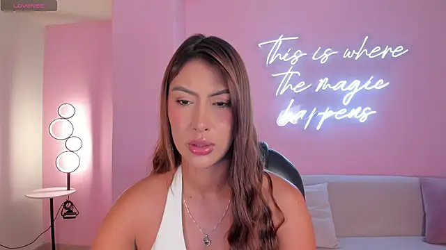 ArianaDumont online show from 05/06/26, 11:25