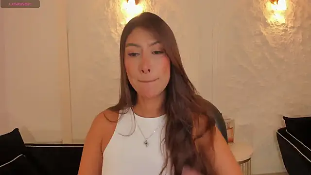 Snapshot of ArianaDumont chatting on 11/16/25, 10:53 ArianaDumont online show from 11/16/25, 10:53