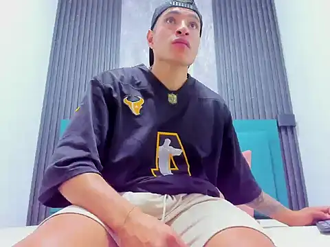 Snapshot of jack_pergurtson01 chatting on 12/01/25, 10:38 jack pergurtson01 online show from 12/01/25, 10:38