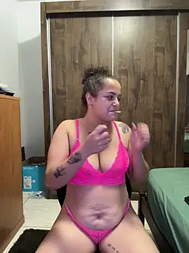 Snapshot of Hotbucet chatting on 01/31/25, 02:48 Hotbucet online show from 01/31/25, 02:48