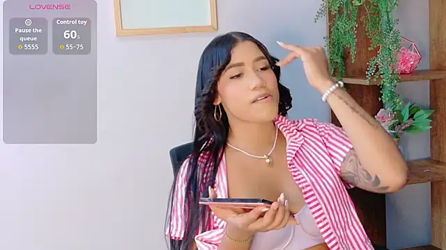 Salome Diaz  online show from 02/24/26, 05:19