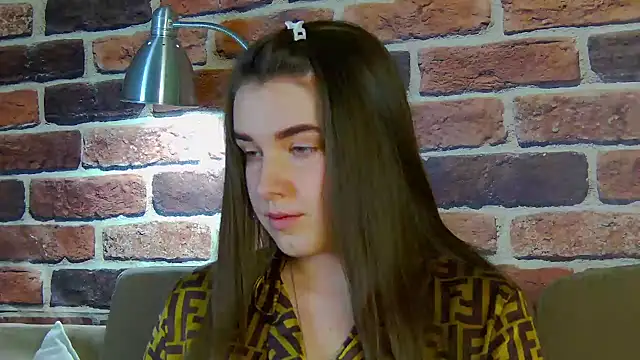 Sofia Hugs online show from 03/24/26, 04:51