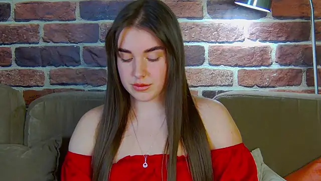 Snapshot of Sofia_Hugs chatting on 03/02/26, 05:09 Sofia Hugs online show from 03/02/26, 05:09