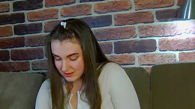 Sofia Hugs online show from 03/16/26, 07:27