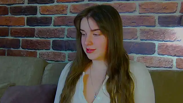 Snapshot of Sofia_Hugs chatting on 02/24/26, 06:09 Sofia Hugs online show from 02/24/26, 06:09